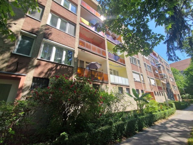 Eladó téglalakás, Keszthelyen 30.9 M Ft, 2 szobás