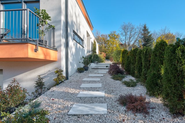 Eladó családi ház, Budapesten, III. kerületben 299.5 M Ft