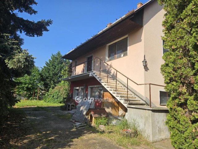 Eladó családi ház, Dunaharasztin 75 M Ft, 4 szobás