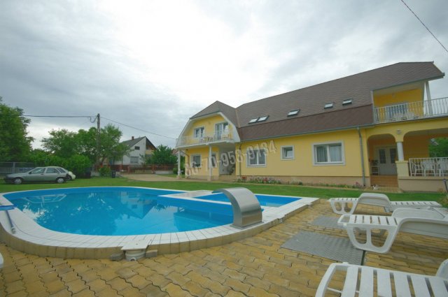 Eladó hotel, Gyenesdiáson 169 M Ft, 12 szobás