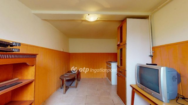 Eladó családi ház, Vasmegyeren 12.2 M Ft, 2+1 szobás