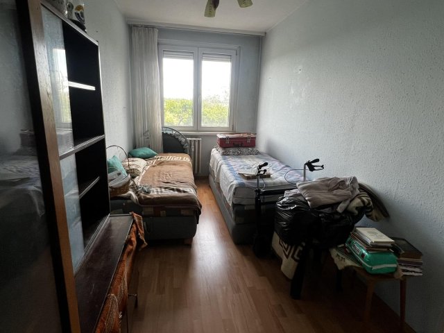 Eladó panellakás, Budapesten, XV. kerületben 64 M Ft, 3 szobás