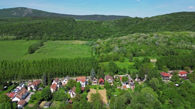 Eladó családi ház, Pilisborosjenőn 99.9 M Ft, 5 szobás