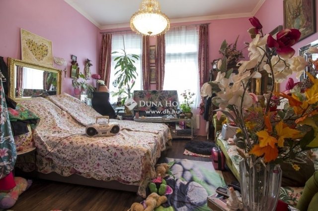 Eladó téglalakás, Budapesten, XI. kerületben 55.9 M Ft, 1 szobás