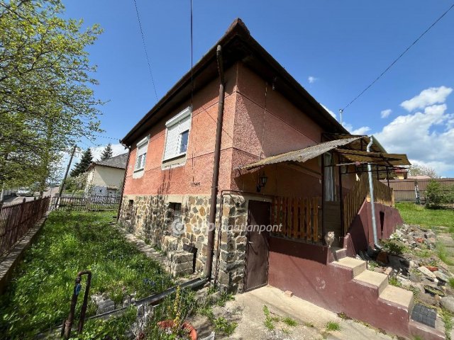 Eladó családi ház, Salgótarjánban 23.6 M Ft, 2 szobás