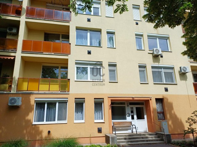 Kiadó téglalakás, albérlet, Kecskeméten 125 E Ft / hó