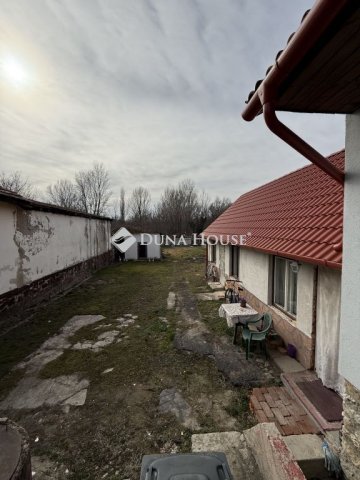 Eladó családi ház, Balatonfűzfőn 81.9 M Ft, 6 szobás