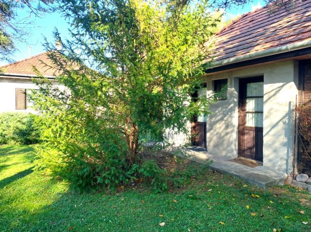Eladó családi ház, Balatonföldváron 73 M Ft, 3 szobás