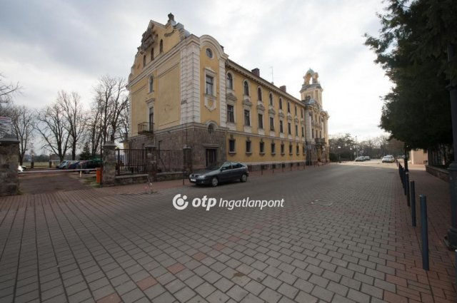 Eladó hotel, Szolnokon 995 M Ft / költözzbe.hu