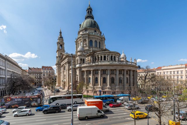 Eladó téglalakás, Budapesten, VI. kerületben 320 M Ft, 5 szobás