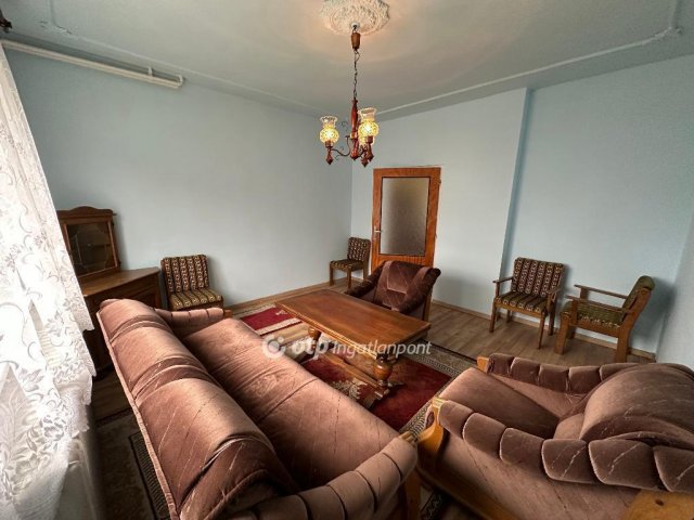Eladó családi ház, Nyíregyházán 40 M Ft, 2 szobás