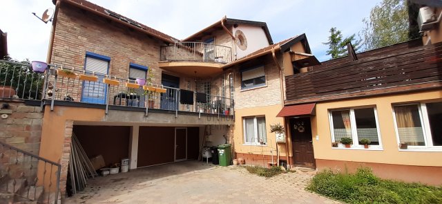 Eladó sorház, Budakeszin 244.9 M Ft, 8 szobás