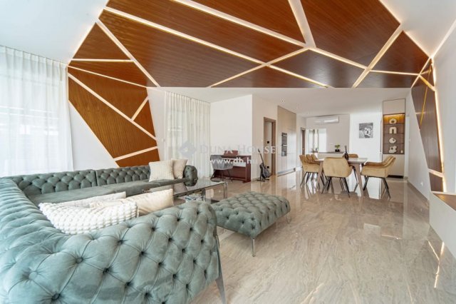Eladó családi ház, Budapesten, XVIII. kerületben 284.99 M Ft