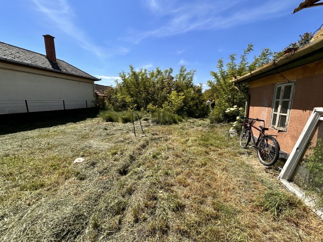 Eladó családi ház, Abonyban 12.9 M Ft, 3 szobás