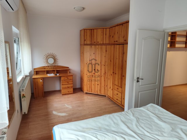 Kiadó családi ház, albérlet, Kecskeméten 299 E Ft / hó