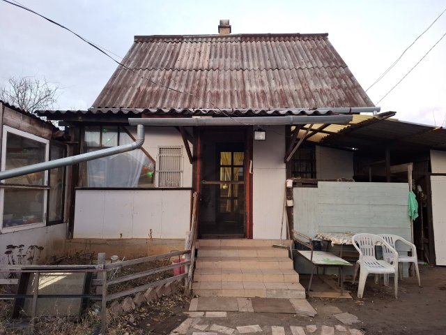 Eladó családi ház, Bagon 30 M Ft, 2 szobás