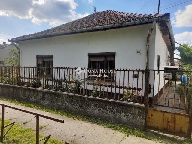 Eladó családi ház, Szabadkígyóson 17 M Ft, 3 szobás