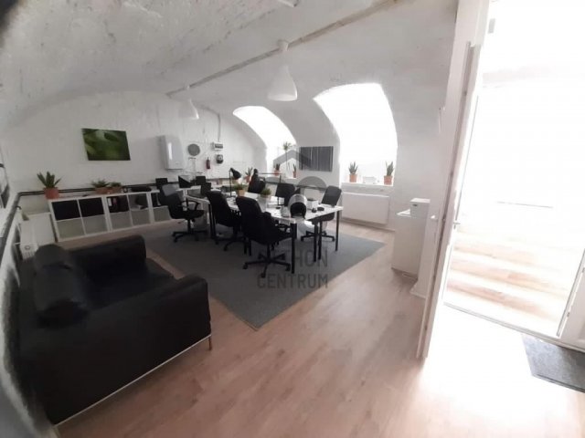 Eladó iroda, Budapesten, V. kerületben 65 M Ft