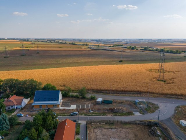 Eladó iroda, Debrecenben 143 M Ft, 4 szobás / költözzbe.hu