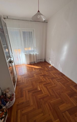 Eladó sorház, Székesfehérvárott 88 M Ft, 5 szobás