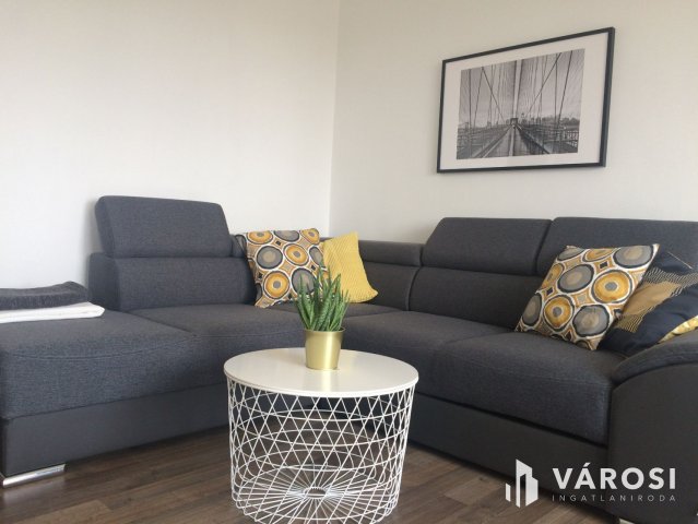 Kiadó téglalakás, albérlet, Szegeden 200 E Ft / hó, 1+1 szobás
