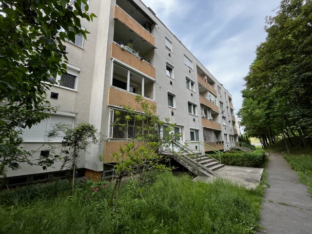 Eladó téglalakás, Miskolcon, Szeder utcában 23.9 M Ft, 2 szobás
