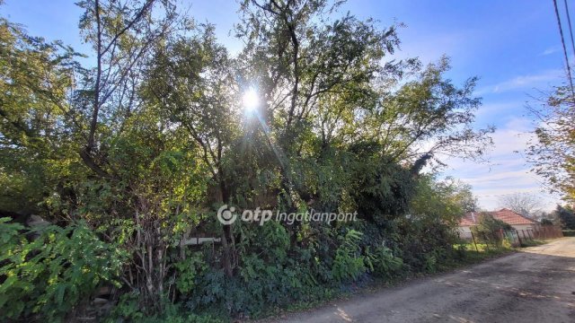 Eladó telek, Jászberényben, Rákóczi úton 6.5 M Ft