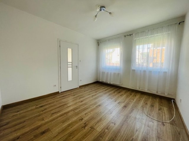 Eladó családi ház, Budakeszin, Erdő utcában 179 M Ft, 6 szobás
