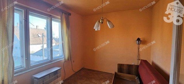Eladó családi ház, Kunszentmiklóson 26.9 M Ft, 4 szobás