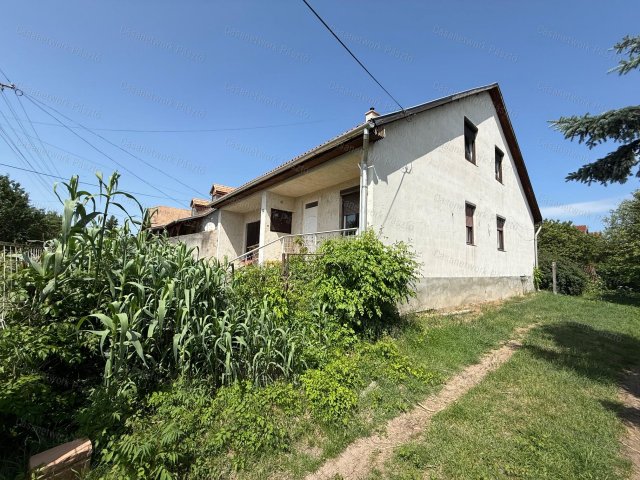 Eladó családi ház, Pásztón 31.99 M Ft, 4 szobás