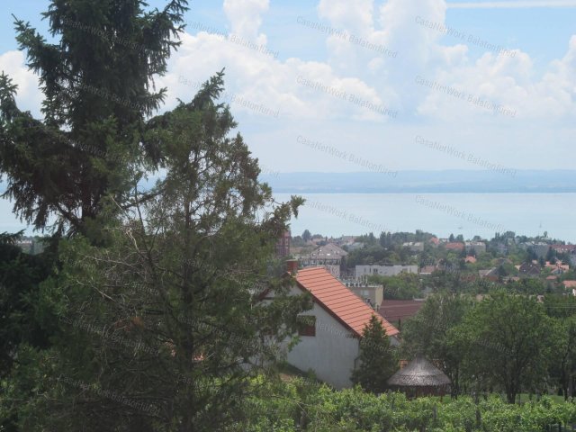 Eladó nyaraló, Balatonfüreden 84.9 M Ft, 1 szobás