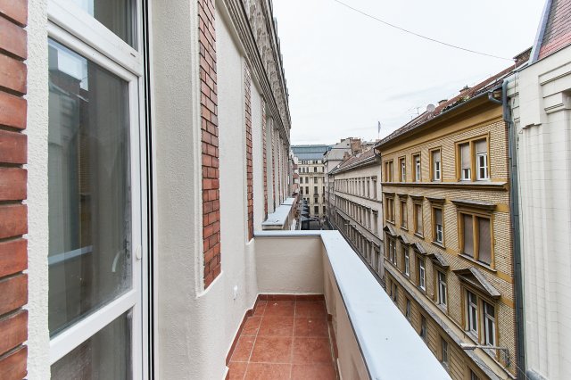 Eladó téglalakás, Budapesten, V. kerületben, Aranykéz utcában