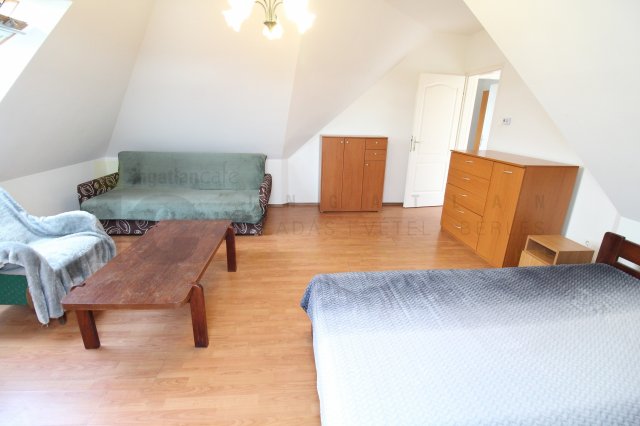 Kiadó téglalakás, albérlet, Szegeden 160 E Ft / hó, 2 szobás