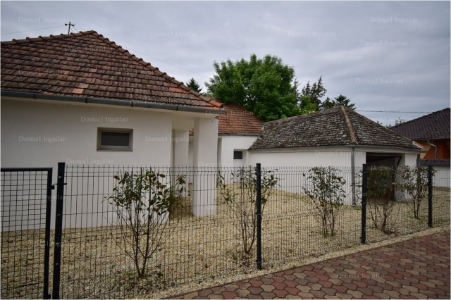 Eladó családi ház, Csepregen 28 M Ft, 3 szobás