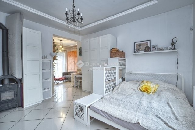 Eladó családi ház, Budapesten, XVIII. kerületben 79.9 M Ft