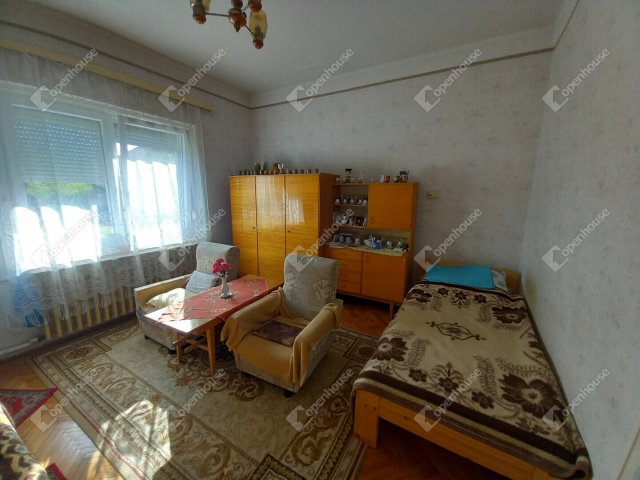 Eladó családi ház, Szászbereken 37.99 M Ft, 3 szobás
