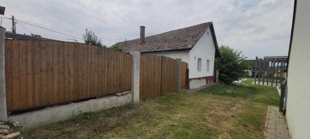 Eladó családi ház, Pásztón 26.5 M Ft, 2 szobás