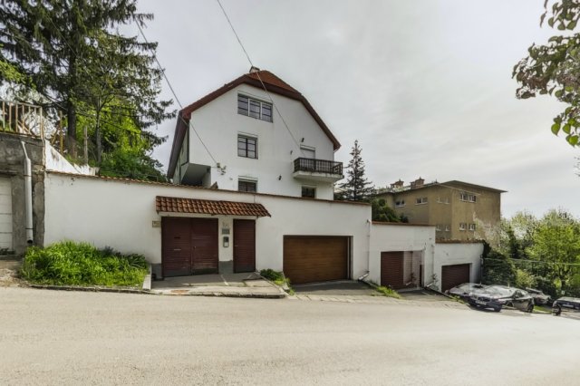 Eladó sorház, Budapesten, II. kerületben 279.9 M Ft