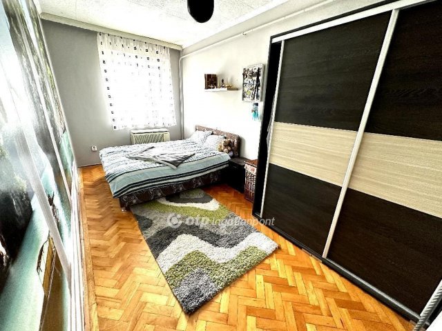 Eladó téglalakás, Nyíregyházán 33.7 M Ft, 2 szobás