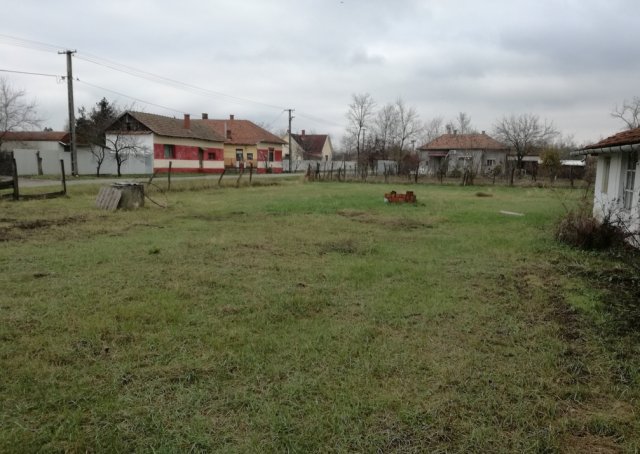 Eladó családi ház, Vésztőn, Batthyány utcában 0.95 M Ft
