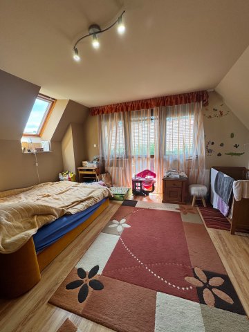 Eladó családi ház, Veresegyházon 175.9 M Ft, 4+1 szobás