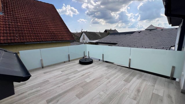 Kiadó téglalakás, albérlet, Baján 240 E Ft / hó, 3 szobás