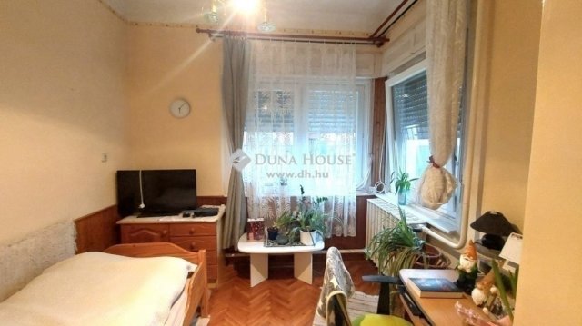 Eladó családi ház, Budapesten, XVIII. kerületben 79.9 M Ft