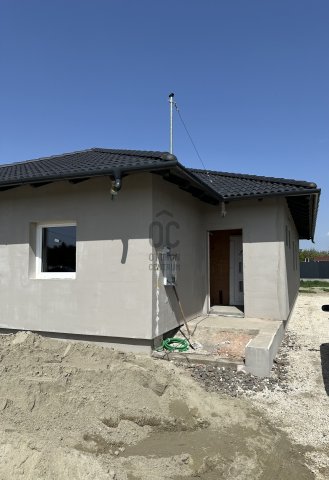 Eladó ikerház, Tárnokon 85 M Ft, 4 szobás / költözzbe.hu