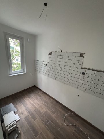 Eladó panellakás, Nyíregyházán 36.5 M Ft, 2+1 szobás