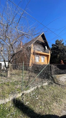 Eladó családi ház, Albertirsán 25 M Ft, 1+2 szobás