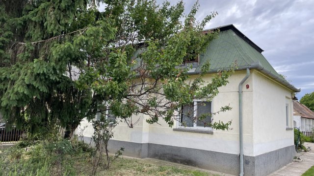 Eladó családi ház, Ravazdon 53.9 M Ft, 4 szobás