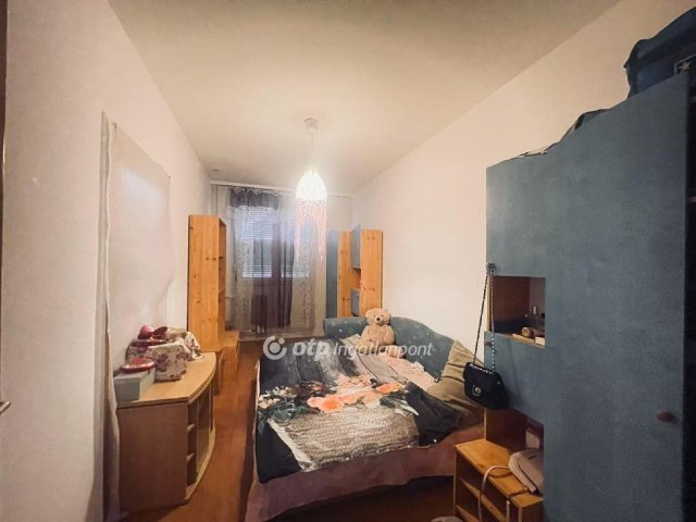 Eladó panellakás, Budapesten, XIV. kerületben 74.9 M Ft