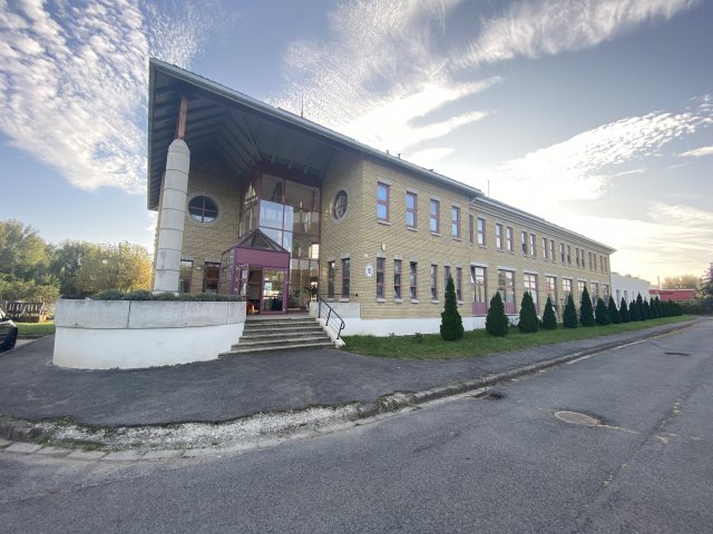 Kiadó iroda, Sopronban, Győri úton 119 E Ft / hó