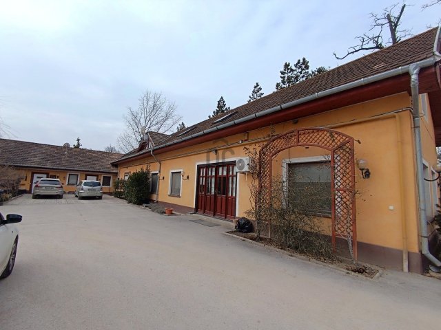 Eladó iroda, Bugyin 480 M Ft / költözzbe.hu